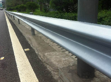 贵州高速公路波形护栏